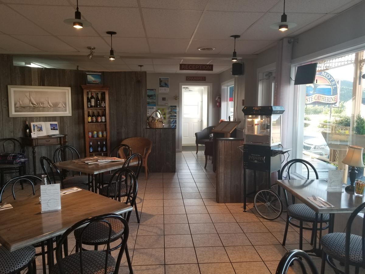 Hotel-Motel Baie-Ste-Catherine Экстерьер фото